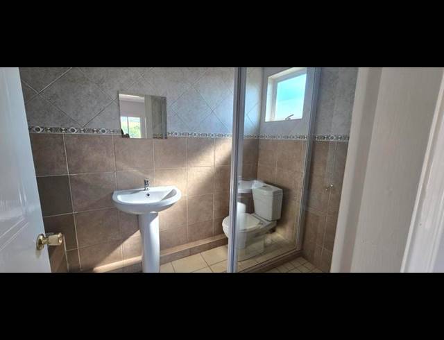 3 BEDROOM PROPERTY TO RENT IN MOUNT EDGECOMBE